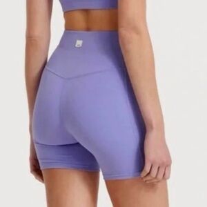 Vuori Studio Pocket Bike Short Ultra Violet XS High Rise 5” Inseam